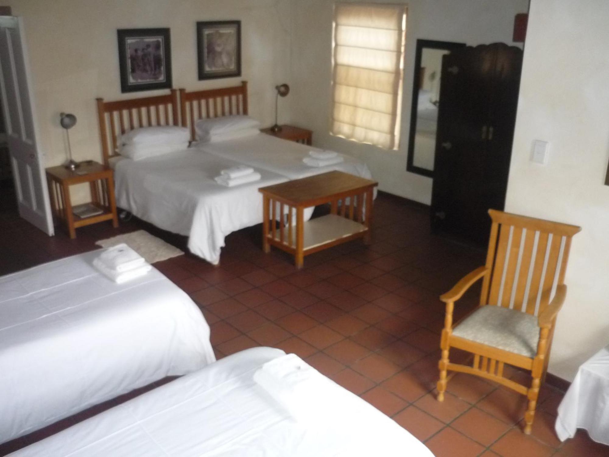 Wilgewandel Holiday Farm&Day Restaurant Oudtshoorn Zimmer foto